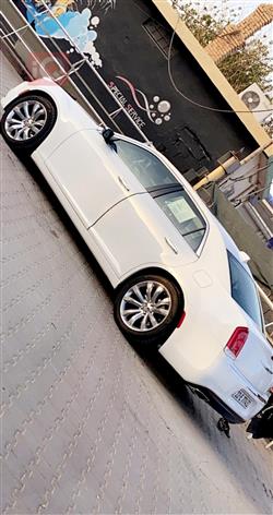کرایسلەر 300